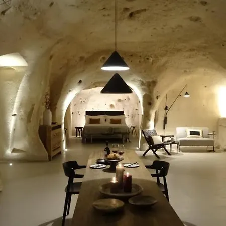 Apartment Stageroom01 -